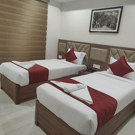 Rr Mount Elite Suites Ченнаи Экстерьер фото