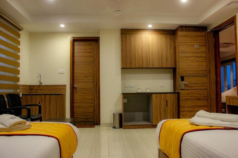 Rr Mount Elite Suites Ченнаи Экстерьер фото
